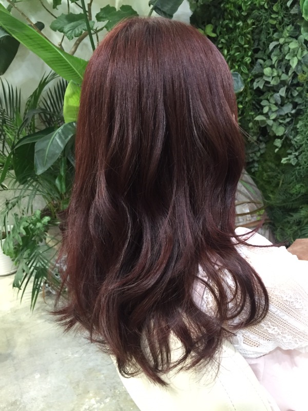 黒染めしてる髪を綺麗なピンクカラーにするには ミネコラ質感矯正 などヘアケア トリートメントに特化した渋谷の美容室セルサスの公式サイトです
