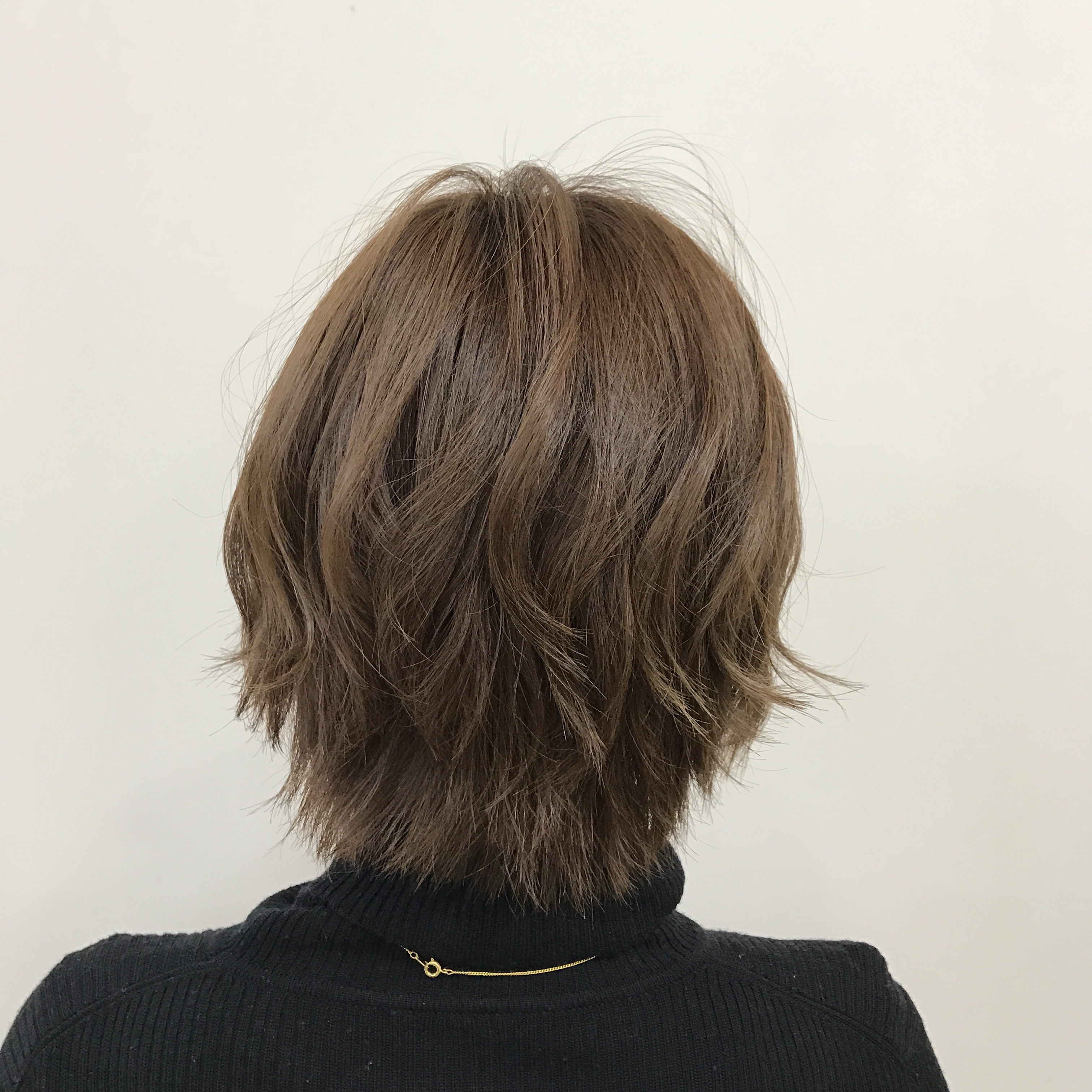 人気な髪色 ブリーチなしで柔らかベージュカラーにする方法 ミネコラ質感矯正 などヘアケア トリートメントに特化した渋谷の美容室セルサスの公式サイトです