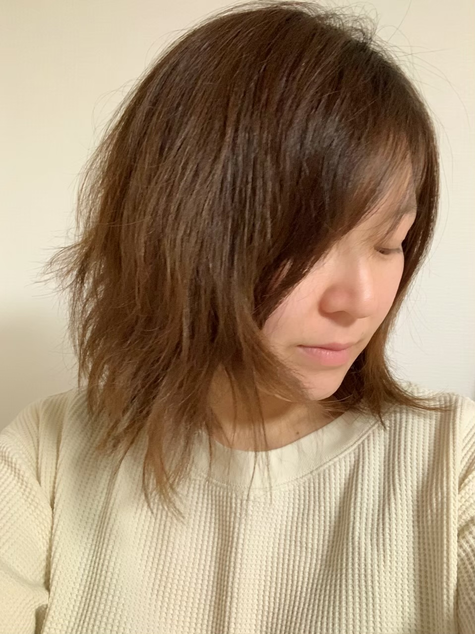 自然なストレートを希望したスタッフRISAの施術前・正面